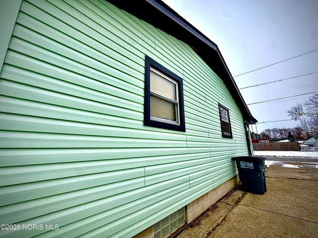 558 Thurston Street, Toledo, OH 43605