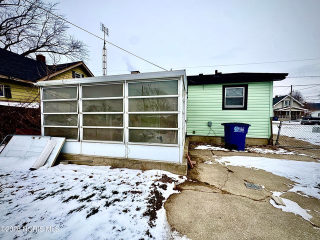 558 Thurston Street, Toledo, OH 43605