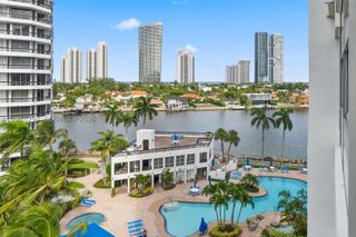 19101 NE 36th Ct 807, Aventura, FL 33180