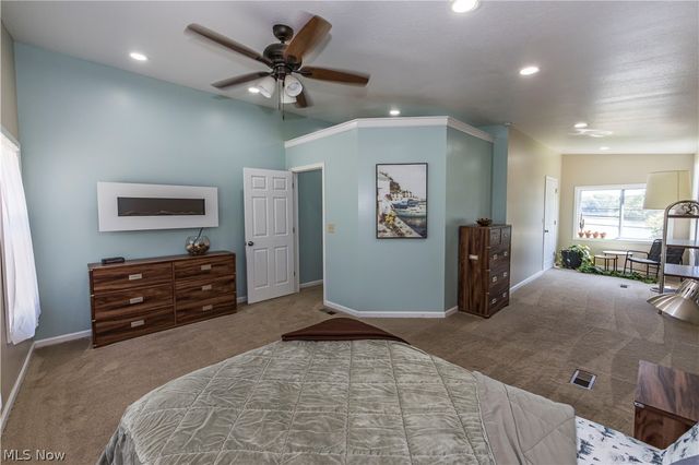 590 Pear Drive, Akron, OH 44319