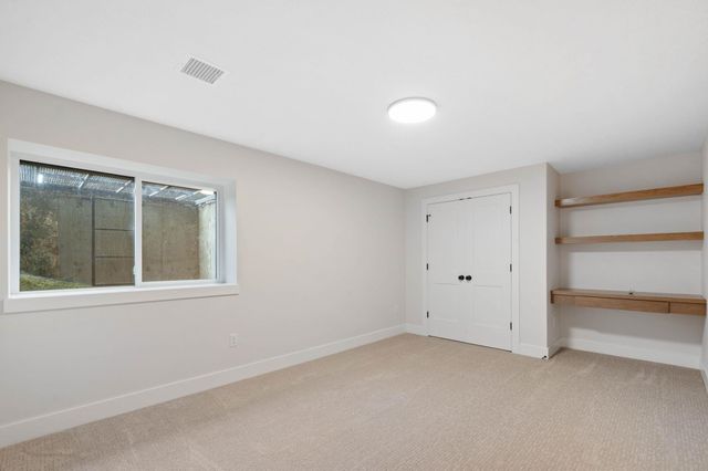 8513 W Pebble St, Maize, KS 67101