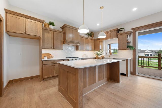8513 W Pebble St, Maize, KS 67101
