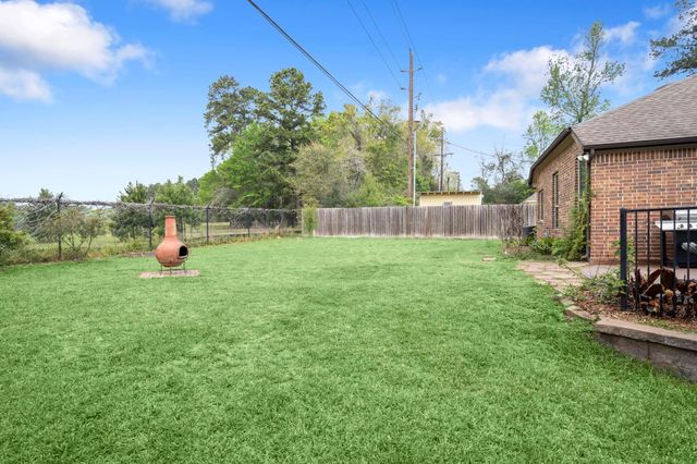 12098 Mustang Avenue, Willis, TX 77378