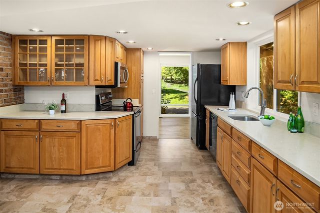 2119 Sahalee Drive W, Sammamish, WA 98074