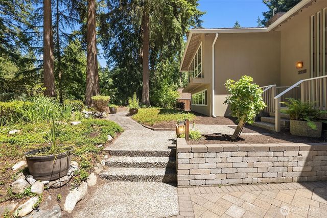 2119 Sahalee Drive W, Sammamish, WA 98074