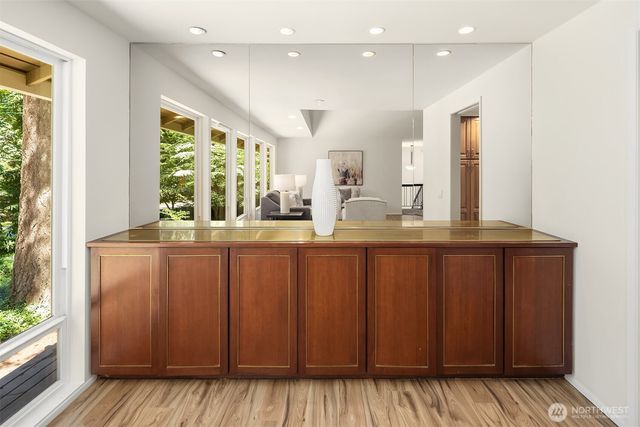 2119 Sahalee Drive W, Sammamish, WA 98074
