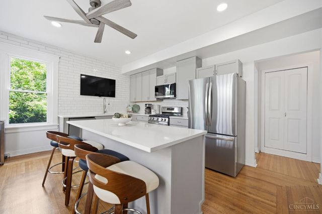 699 N Fred Shuttlesworth Circle, Cincinnati, OH 45229