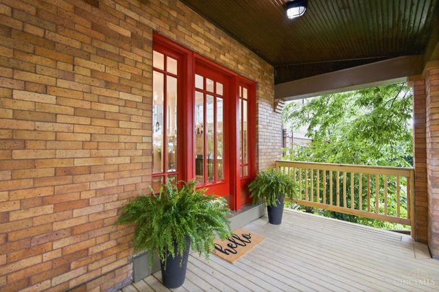 699 N Fred Shuttlesworth Circle, Cincinnati, OH 45229