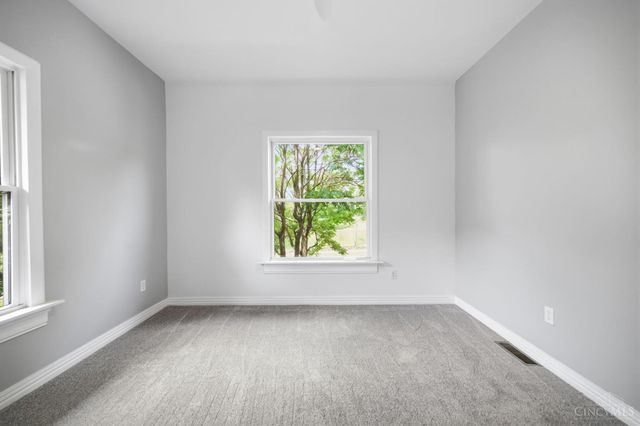 699 N Fred Shuttlesworth Circle, Cincinnati, OH 45229