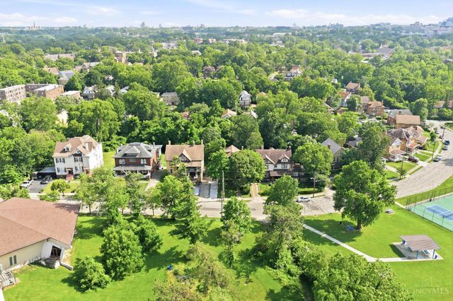 699 N Fred Shuttlesworth Circle, Cincinnati, OH 45229