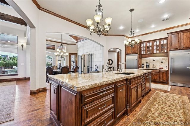 5909 W Twin Oaks Street, Broken Arrow, OK 74011