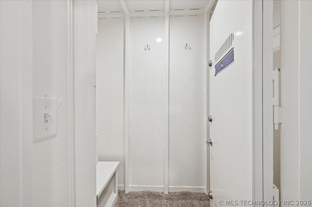 5909 W Twin Oaks Street, Broken Arrow, OK 74011