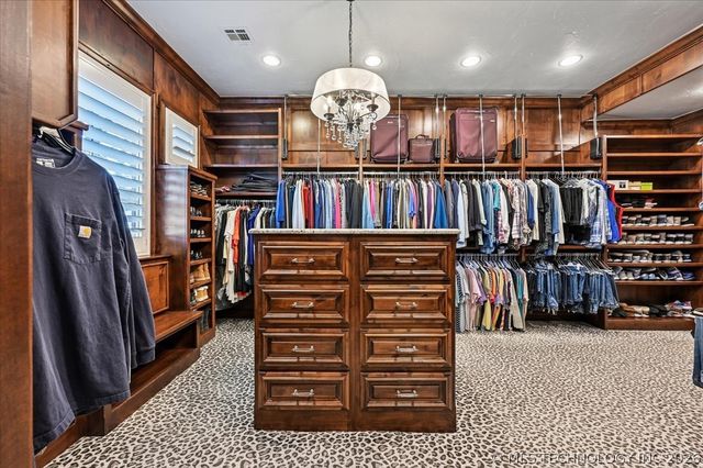 5909 W Twin Oaks Street, Broken Arrow, OK 74011