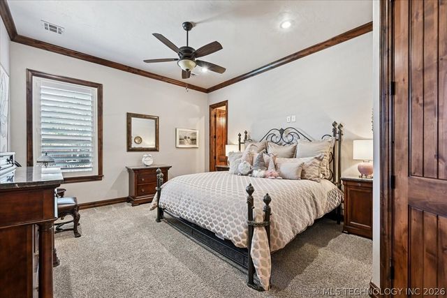 5909 W Twin Oaks Street, Broken Arrow, OK 74011