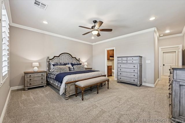 5909 W Twin Oaks Street, Broken Arrow, OK 74011