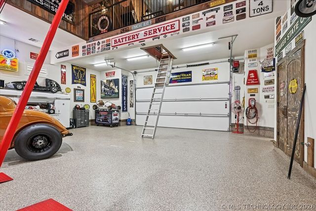 5909 W Twin Oaks Street, Broken Arrow, OK 74011