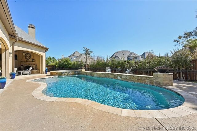 5909 W Twin Oaks Street, Broken Arrow, OK 74011