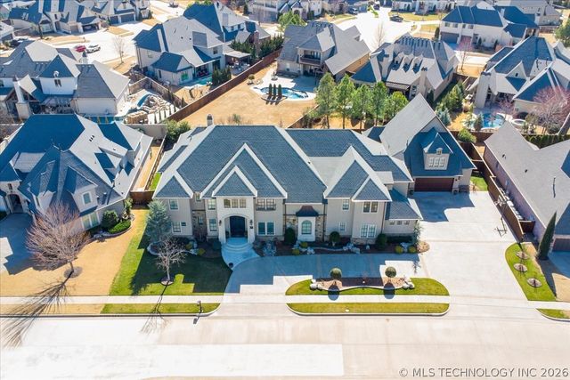 5909 W Twin Oaks Street, Broken Arrow, OK 74011