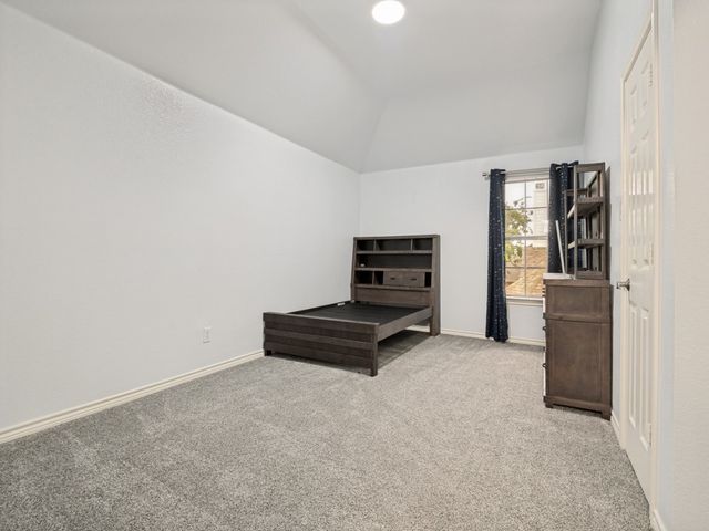 2811 Gillespie Lane, Grand Prairie, TX 75052