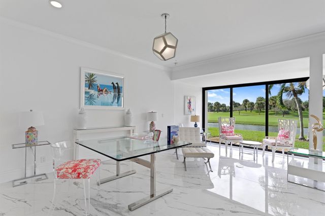 2435 Presidential Way H, West Palm Beach, FL 33401