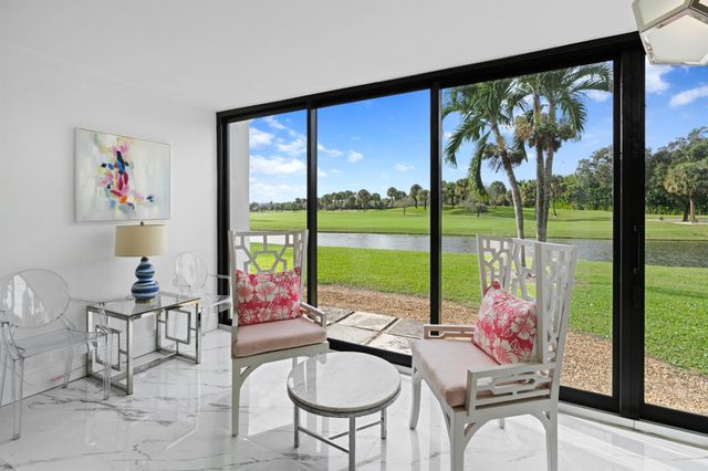 2435 Presidential Way H, West Palm Beach, FL 33401