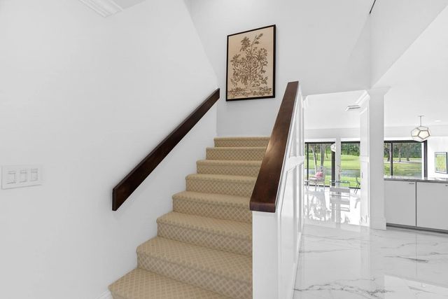 2435 Presidential Way H, West Palm Beach, FL 33401