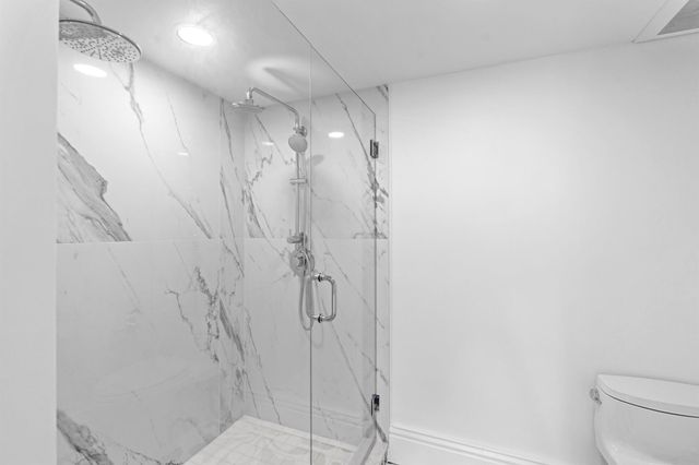 2435 Presidential Way H, West Palm Beach, FL 33401