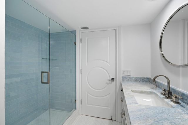 2435 Presidential Way H, West Palm Beach, FL 33401