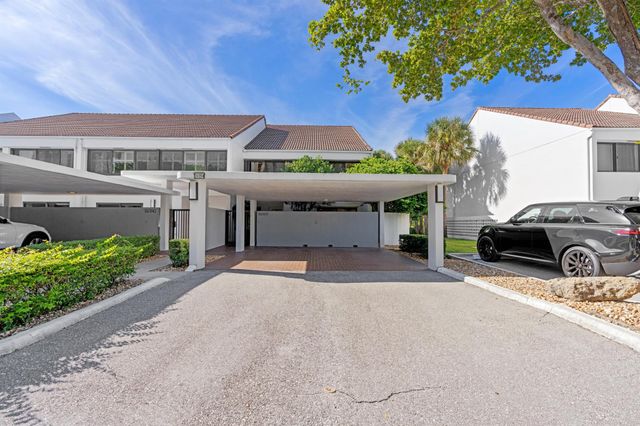2435 Presidential Way H, West Palm Beach, FL 33401