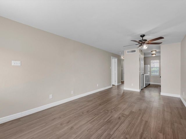 7945 Ellinger Lane, Houston, TX 77040