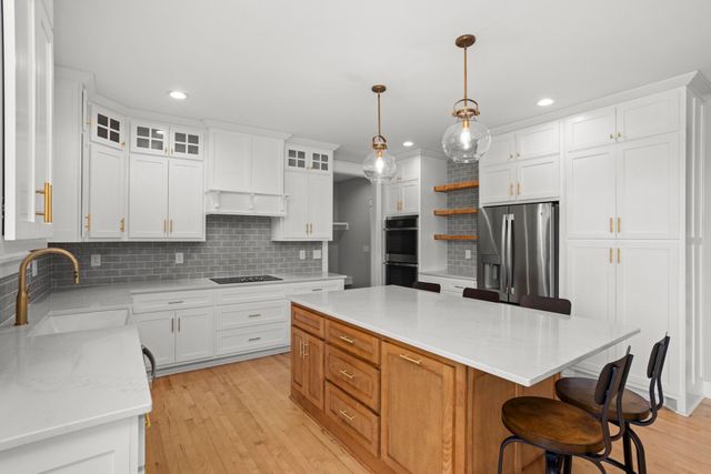 114 Awesome Ave, Cottontown, TN 37048