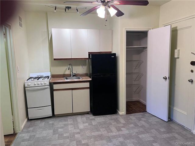 780 Bronx River Road A54, Bronxville, NY 10708