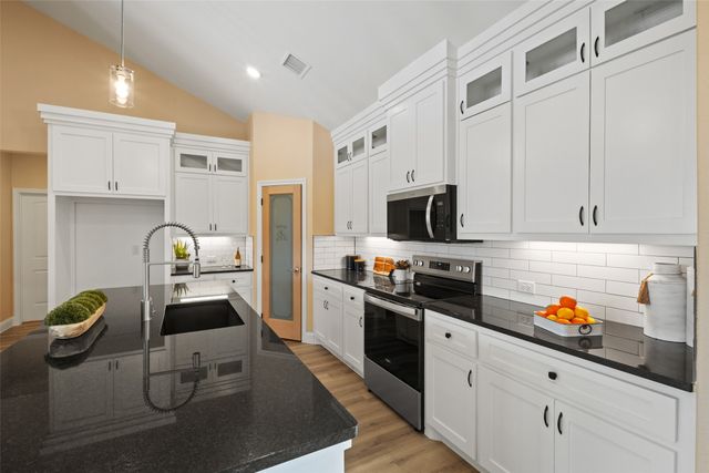 2448 Private Road 1169 Road, Farmersville, TX 75442