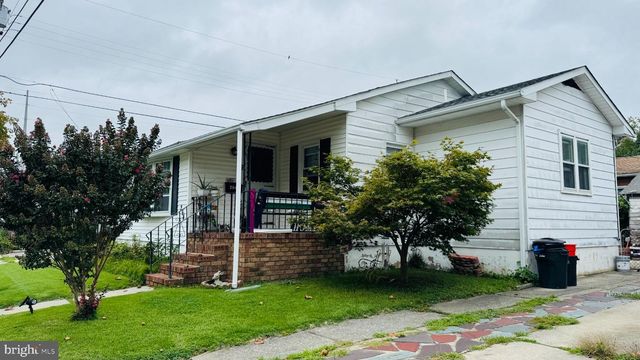 264 MARKET ST, Carneys Point, NJ 08069