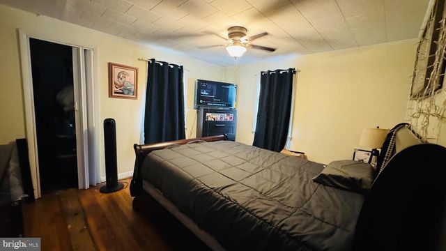 264 MARKET ST, Carneys Point, NJ 08069