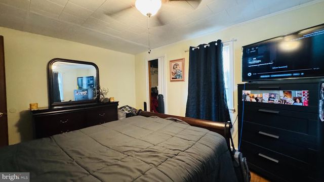 264 MARKET ST, Carneys Point, NJ 08069