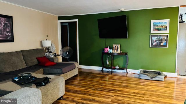264 MARKET ST, Carneys Point, NJ 08069