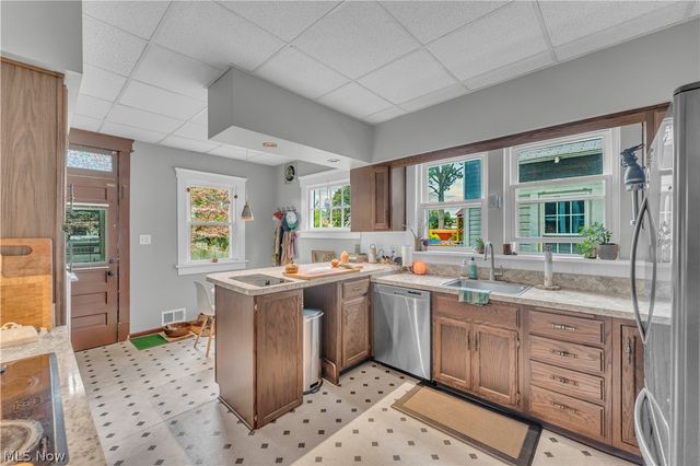 1435 27th Street NW, Canton, OH 44709