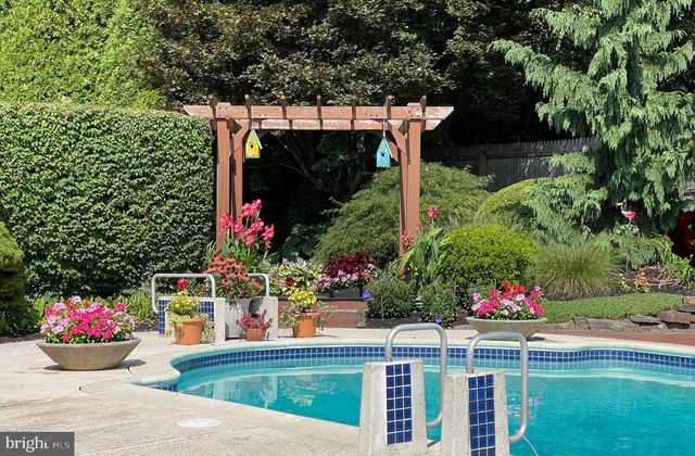 3794 RIDGEVIEW RD, Huntingdon Valley, PA 19006