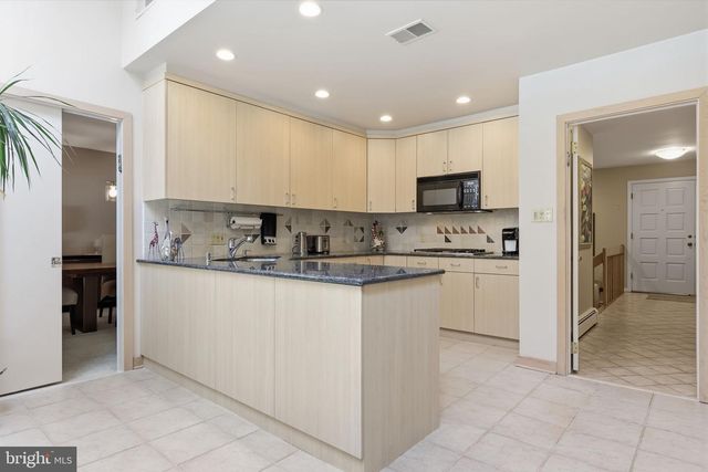 3794 RIDGEVIEW RD, Huntingdon Valley, PA 19006