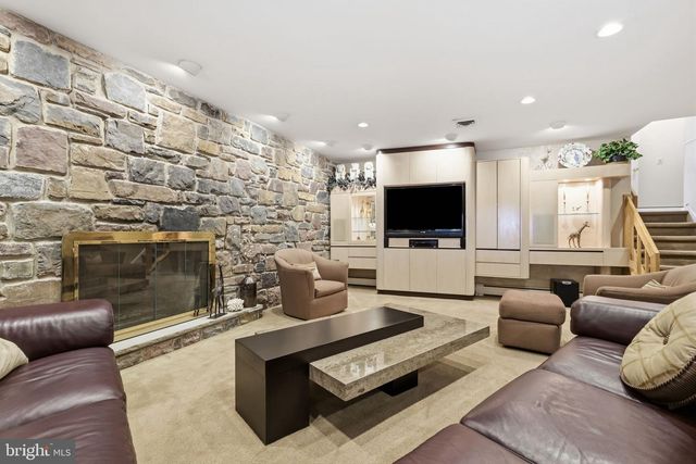 3794 RIDGEVIEW RD, Huntingdon Valley, PA 19006