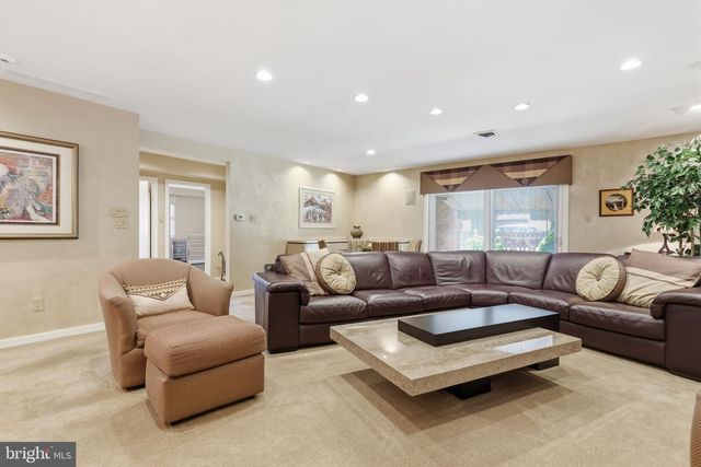 3794 RIDGEVIEW RD, Huntingdon Valley, PA 19006