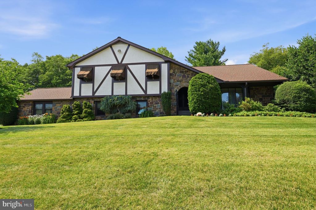3794 RIDGEVIEW RD, Huntingdon Valley, PA 19006