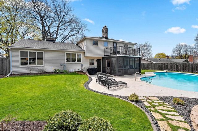 180 ARBOR LANE, Green Bay, WI 54301
