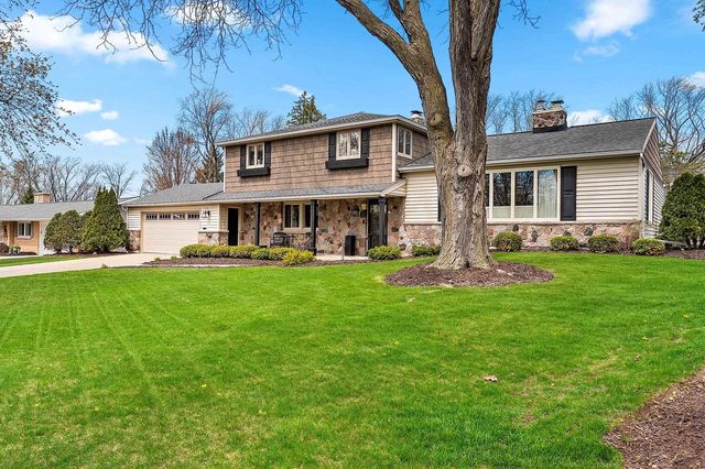 180 ARBOR LANE, Green Bay, WI 54301