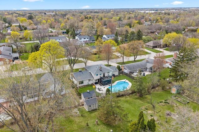 180 ARBOR LANE, Green Bay, WI 54301