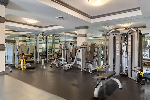 2421 NE 65th Street 317, Fort Lauderdale, FL 33308