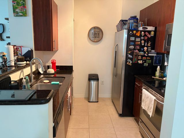 2421 NE 65th Street 317, Fort Lauderdale, FL 33308