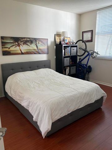 2421 NE 65th Street 317, Fort Lauderdale, FL 33308