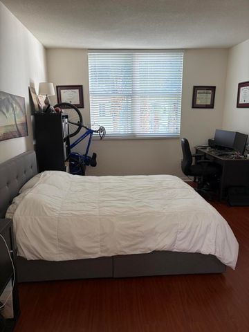 2421 NE 65th Street 317, Fort Lauderdale, FL 33308